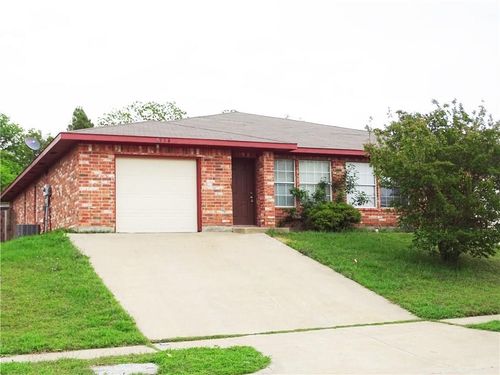 4338 Forest Point Dr, Garland, TX, 75043-6946 | Card Image