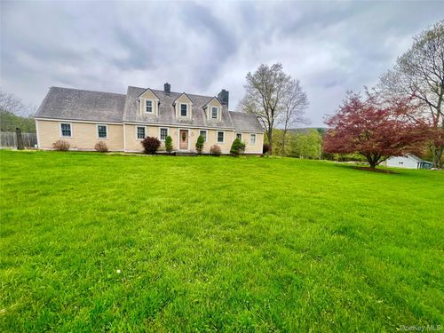 57 Hubbard Rd, Bloomingburg, NY, 12721-3121 | Card Image