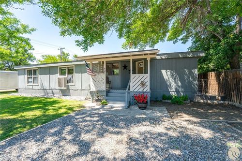 427 N 4th St, Columbus, MT, 59019-7184 | Card Image