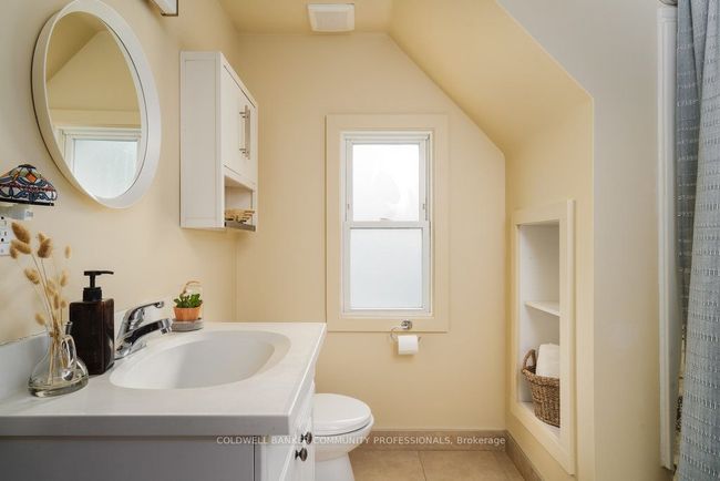 487 Dunsmure Rd, House other with 3 bedrooms, 2 bathrooms and 2 parking in Hamilton ON | Image 28