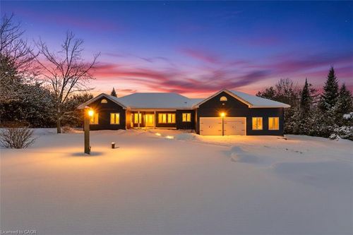 2667 Mary Nichol'S Rd, Lakefield, ON, K0L2H0 | Card Image