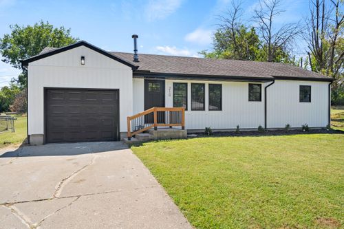 210 W Texas Ave, COLUMBIA, MO, 65202-1405 | Card Image