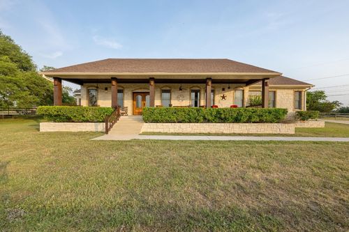 b-611 Post Oak Dr, Dripping Springs, TX, 78620-4117 | Card Image