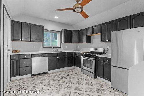 416 Electric St, Scranton, PA, 18509-1839 | Card Image