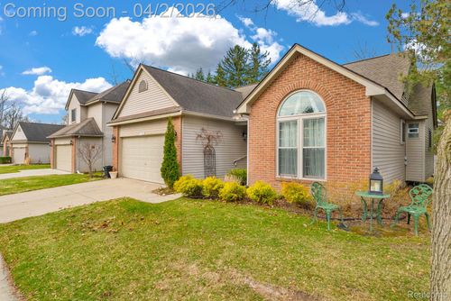 15-1300 Clearview, Waterford, MI, 48327-2974 | Card Image