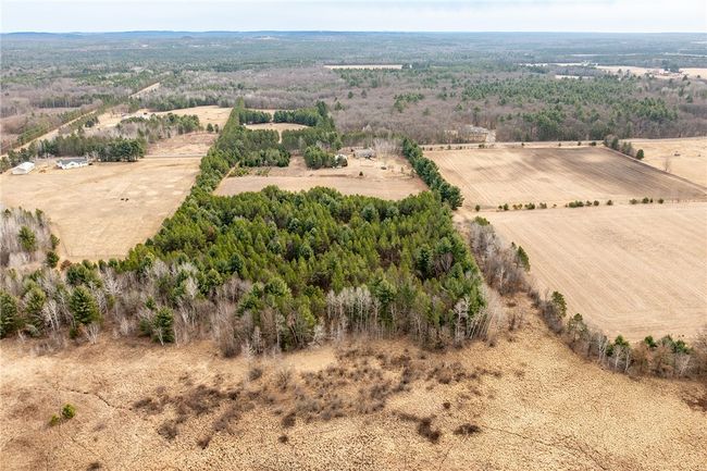 2082 Water Tower Rd, House other with 3 bedrooms, 3 bathrooms and null parking in FALL CREEK WI | Image 33