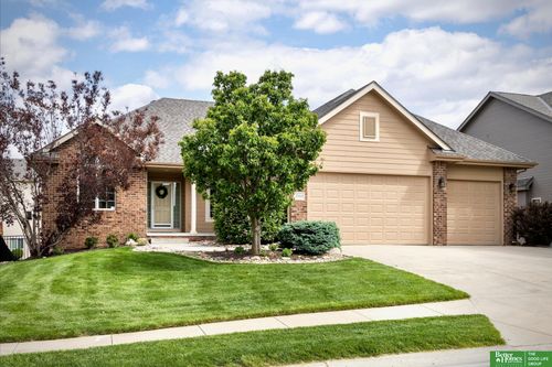 17010 Burdette St, Omaha, NE, 68116-2741 | Card Image