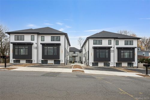 211-18 W Funston Ave, Spring Valley, NY, 10977-5501 | Card Image