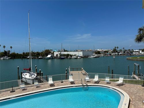 401-12500 Capri Cir N, Treasure Island, FL, 33706-4973 | Card Image