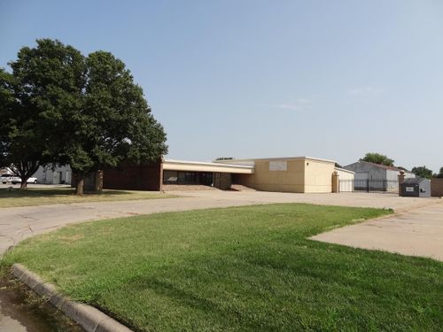 3707 W 30th St S, Wichita, KS, 67217 | Card Image