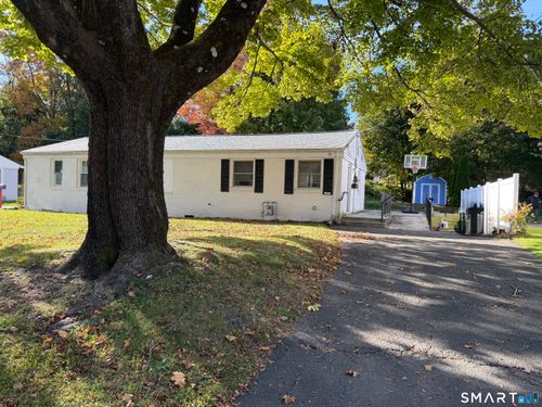63 Beacon View Dr, Fairfield, CT, 06825-3704 | Card Image