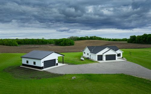 18142 705th Ave, Dassel, MN, 55325-7621 | Card Image