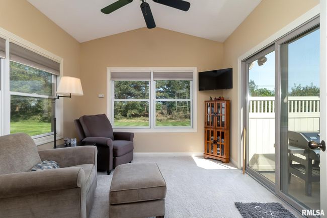 5506 Baraboo Court, Home with 2 bedrooms, 2 bathrooms and null parking in Davenport IA | Image 16