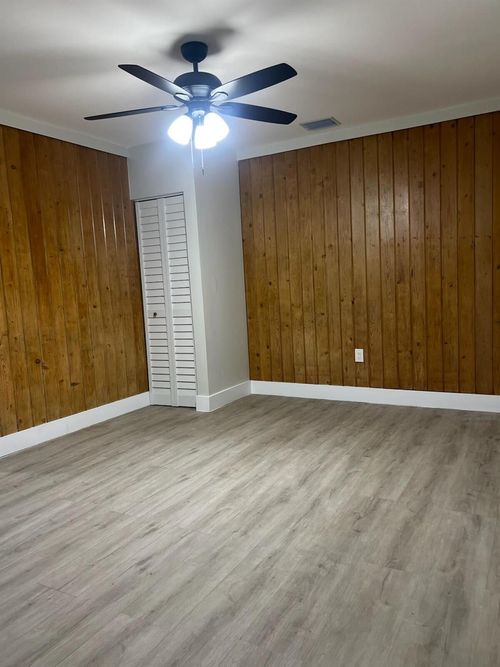 1019 Mayflower Rd, Fort Pierce, FL, 34950-5000 | Card Image