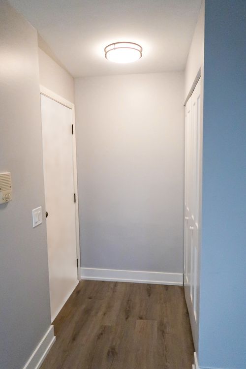 apt-b1-369 Ferndale Ct, Schaumburg, IL, 60193-2286 | Card Image