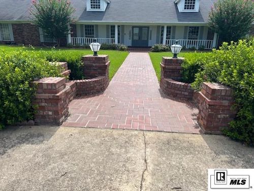 2737 New Monroe Rd, Bastrop, LA, 71220-8264 | Card Image