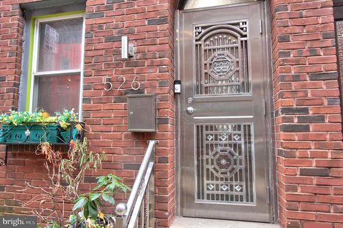 526 Montrose St, PHILADELPHIA, PA, 19147-4020 | Card Image