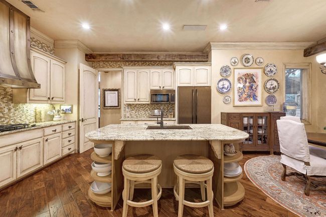 2305 Barton Creek #29 Boulevard, Condo with 4 bedrooms, 4 bathrooms and null parking in Austin TX | Image 10