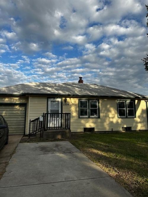 2334 S Greenwood St, Wichita, KS, 67211-5234 | Card Image