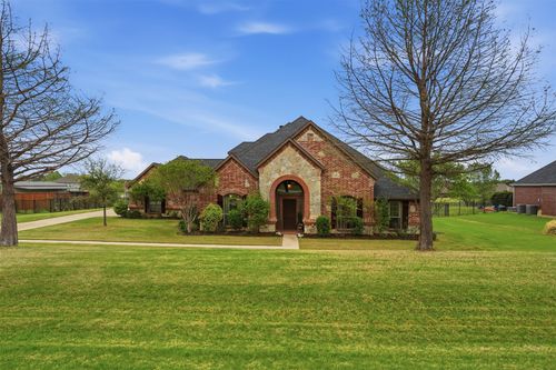 217 Silver Rose Blvd, Burleson, TX, 76028-2886 | Card Image