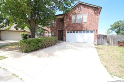 215 Empresario Drive, House other with 4 bedrooms, 2 bathrooms and null parking in San Antonio TX | Image 2