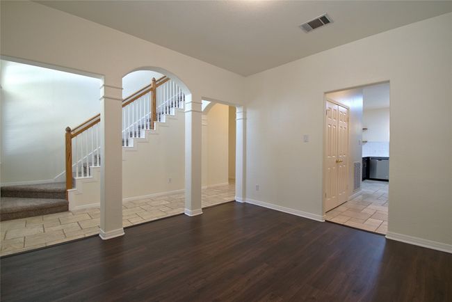 2423 Falcon Dr, House other with 3 bedrooms, 3 bathrooms and 4 parking in Round Rock TX | Image 6