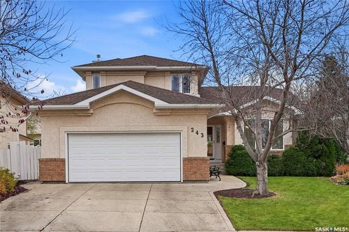 243 Briarvale Bay, Saskatoon, SK, S7V1B8 | Card Image