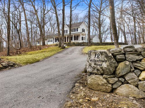 18 Millertown Rd, Bedford, NY, 10506-1300 | Card Image