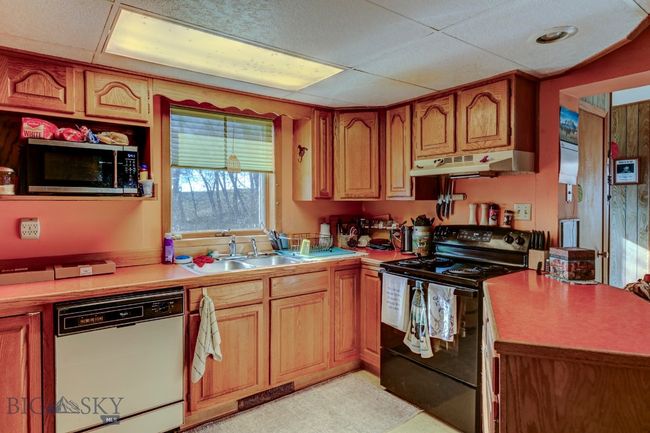 185 Elk Creek Rd N, House other with 3 bedrooms, 2 bathrooms and null parking in Wilsall MT | Image 12