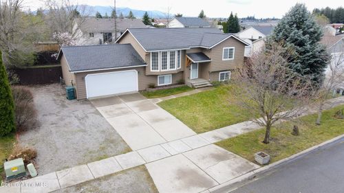 8671 W David St, Rathdrum, ID, 83858-8589 | Card Image