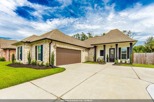 448 Madio Dr, Houma, LA, 70364-3831 | Card Image