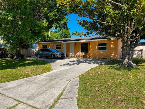 802 Papaya Drive, Tampa, FL, 33619 | Card Image
