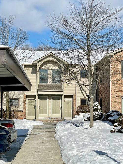 201-42738 Lilley Pointe Drive, Canton Charter Township, MI, 48187 | Card Image