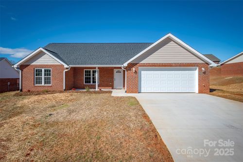 160 Central Park Cir, Spindale, NC, 28160-1575 | Card Image
