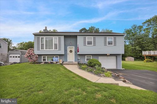 43 Carriage Cir, OLEY, PA, 19547-9724 | Card Image