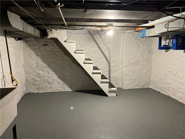 1827 Jancey St, House other with 2 bedrooms, 2 bathrooms and null parking in Pittsburgh PA | Image 13