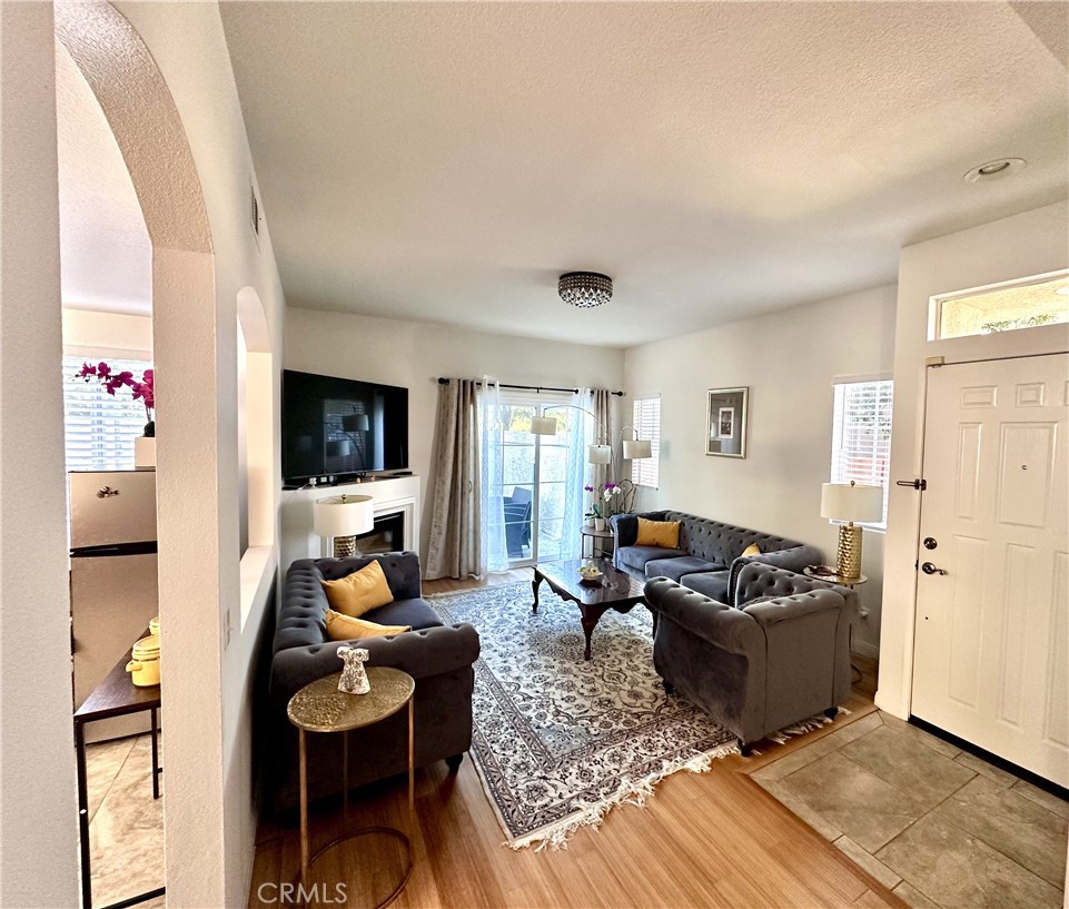 Residential Lease in Lake Forest 5