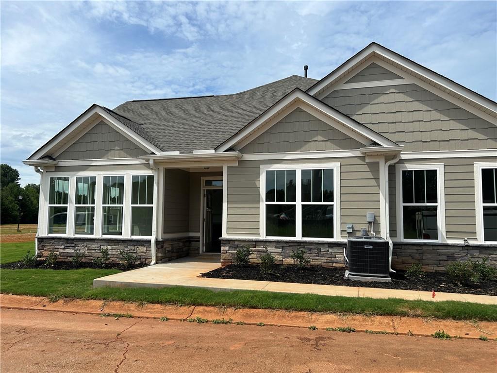 Stallion Dr, Nashville, TN 37221