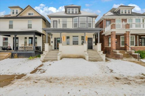 1739 Holden St, Detroit, MI, 48208-1214 | Card Image