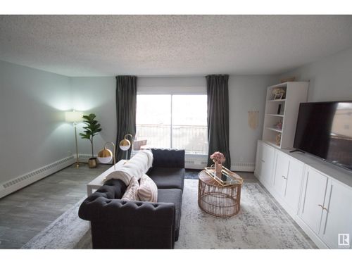 38-10208 113 St Nw, Edmonton, AB, T5K1P4 | Card Image
