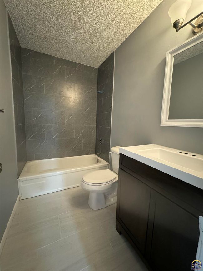 1125 Sw Polk St, Condo with 0 bedrooms, 0 bathrooms and 30 parking in Topeka KS | Image 7