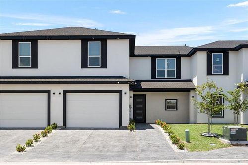 4909 Sequoia Ave, McAllen, TX, 78501-8646 | Card Image