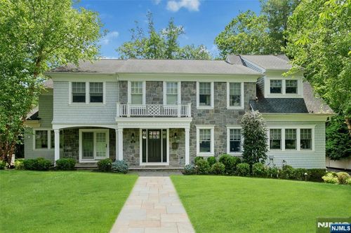 20 Sylvan Way, Short Hills, NJ, 07078-1332 | Card Image