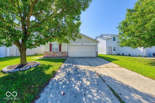 3017 Everbloom Way, Indianapolis, IN, 46217-9134 | Card Image