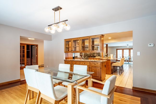 4352 Fenton Rd, House other with 4 bedrooms, 3 bathrooms and null parking in Hartland MI | Image 4