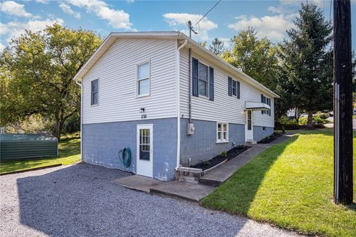 220 S Brooklyn Ave, Wellsville, NY, 14895-1430 | Card Image