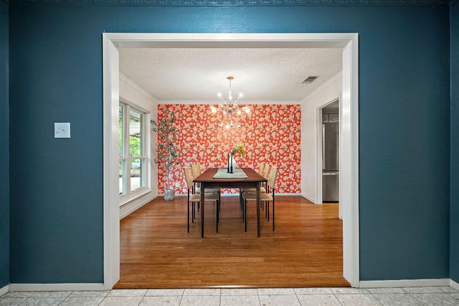Show stopper, the perfect space to host family and frineds | Image 5