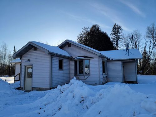 46493 County Road 4, Talmoon, MN, 56637-2047 | Card Image