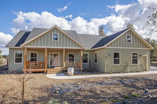 63170 Fremont Rd, Bend, OR, 97701-9990 | Card Image