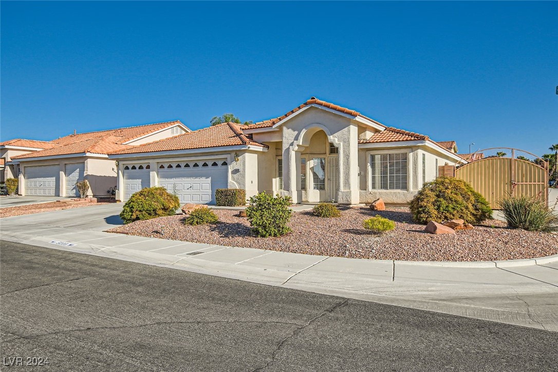 Tropical Cliff Ave, Las Vegas, NV 89130